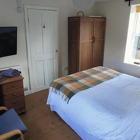 Private Annex To Victorian Villa, With Kitchen And Free Parking Todmorden Exterior photo
